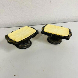2 Vintage soap dishes Amerock Carriage House Antique Brass Finish bathroom HN